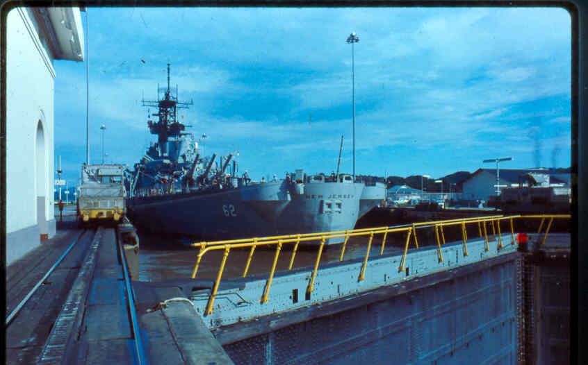 USS New Jersey BB-62 transiting Miraflores Locks, Panama Canal, 1983 — photo 15