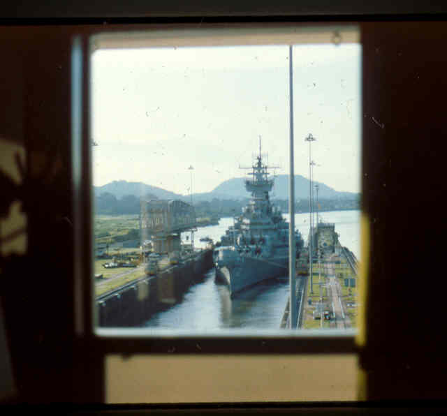 USS New Jersey BB-62 transiting Miraflores Locks, Panama Canal, 1983 — photo 9
