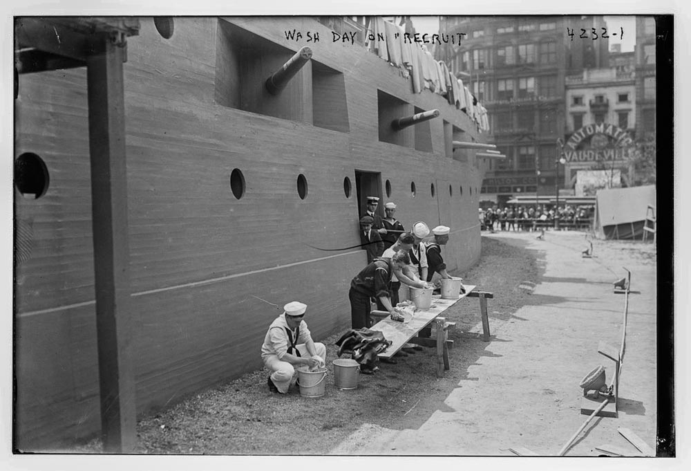 Laundry day on USS Recruit